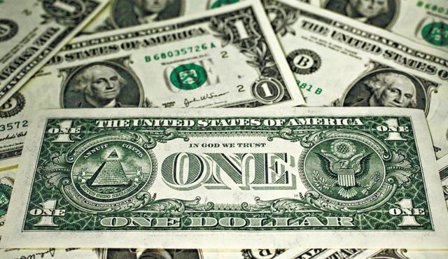 A Dollar Dilemma: More Bad News Than Good for the Greenback