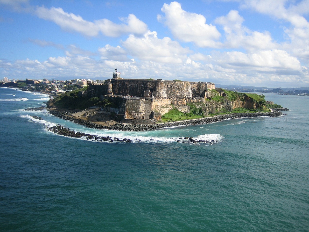 Despite Puerto Rico Woes, Muni ETFs Maintain Momentum