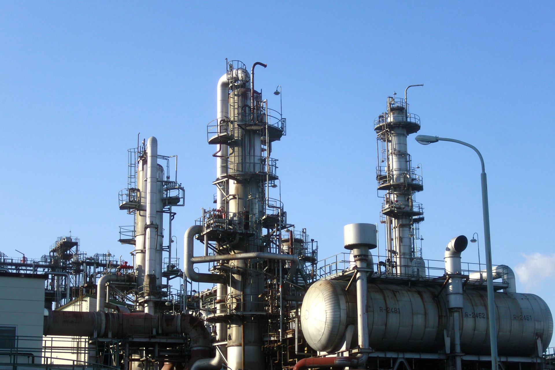 Falling U.S. Inventories Fuels Surge in Oil ETFs