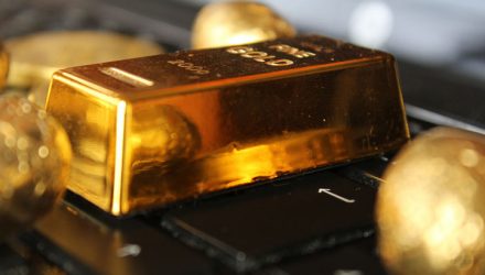 World's Largest Hedge Fund Endorses Gold