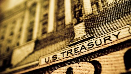 Treasuries Fall, Corporate Bond ETFs Climb on Latest Payroll Data