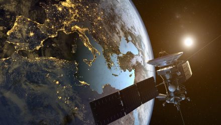 Spy Satellites Offer an Edge on Business Insights