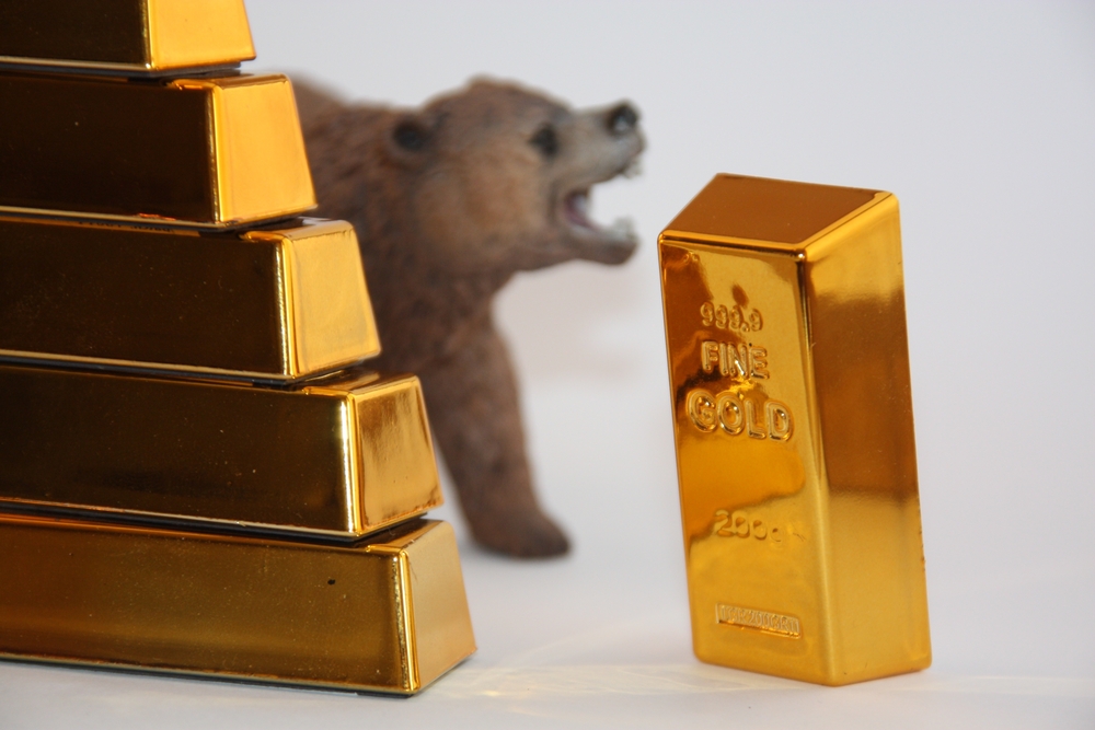 Слушать золотом упала. Gold Bear FX. Gold my Bear 5 л. Arizona Golden Bear. Golden Bear New hanetsi 2023.