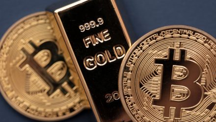 As Investors Flee Crypto, Gold Holds Steady
