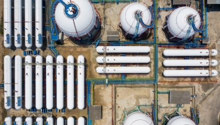 Here’s Why LNG Contracts Are 20–25 Years Long