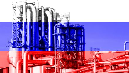 Energy ETFs Strengthen After Russia Stops Oil Flows Across Ukrainian Pipeline