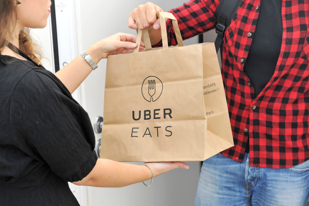 ARK Estimates Food Delivery at Scale Could Cost $0.40 With Uber Eats–Nuro Partnership