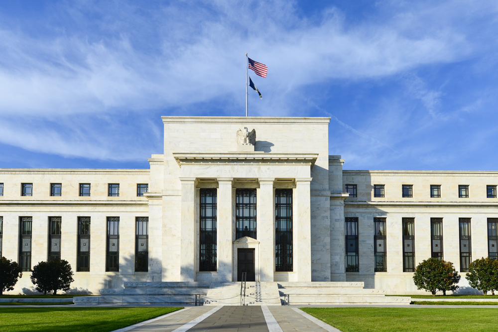 Investors Maintain Fed Rate Hike Expectations Despite Easing Iran Tensions