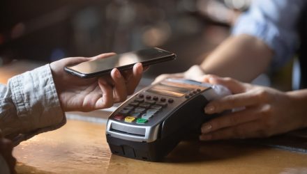 Weekly Economic Snapshot: Consumer Spending Rebounds Despite Rising Inflation