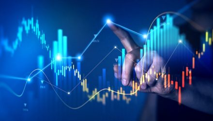 U.S. Shutdown Fuels Record Crypto Inflows