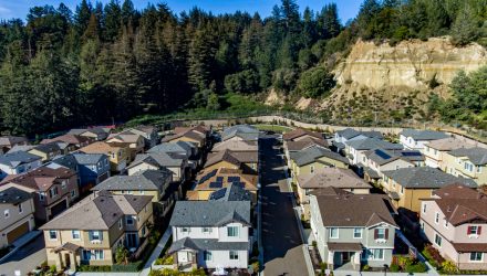 Mortgage Rates, Earnings Estimates, Nbelievable