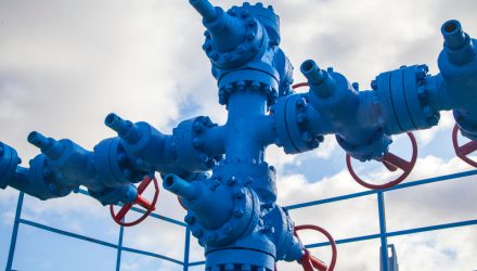 Midstream Energy ETFs Prove Resilient Amid Crude Oil Drop